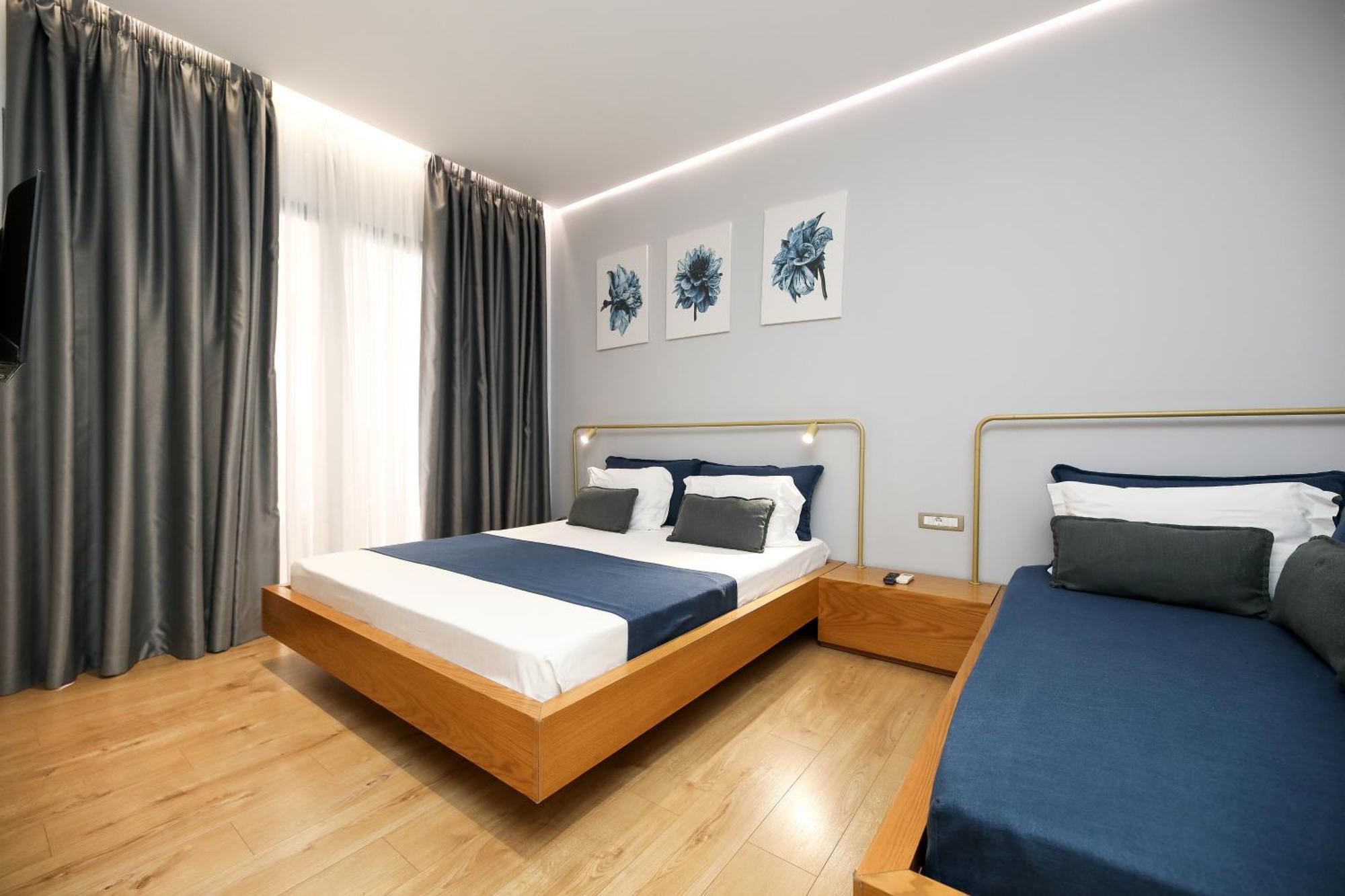 H&M Hotel Vlorë Exteriér fotografie