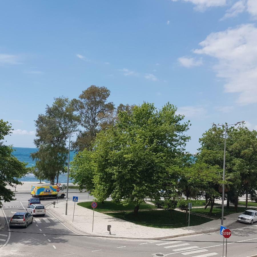 H&M Hotel Vlorë Exteriér fotografie